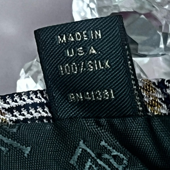 Lauren Ralph Lauren 100% Silk Glen Plaid Tie Green Red Tan Handmade 3"x56" - Picture 7 of 7